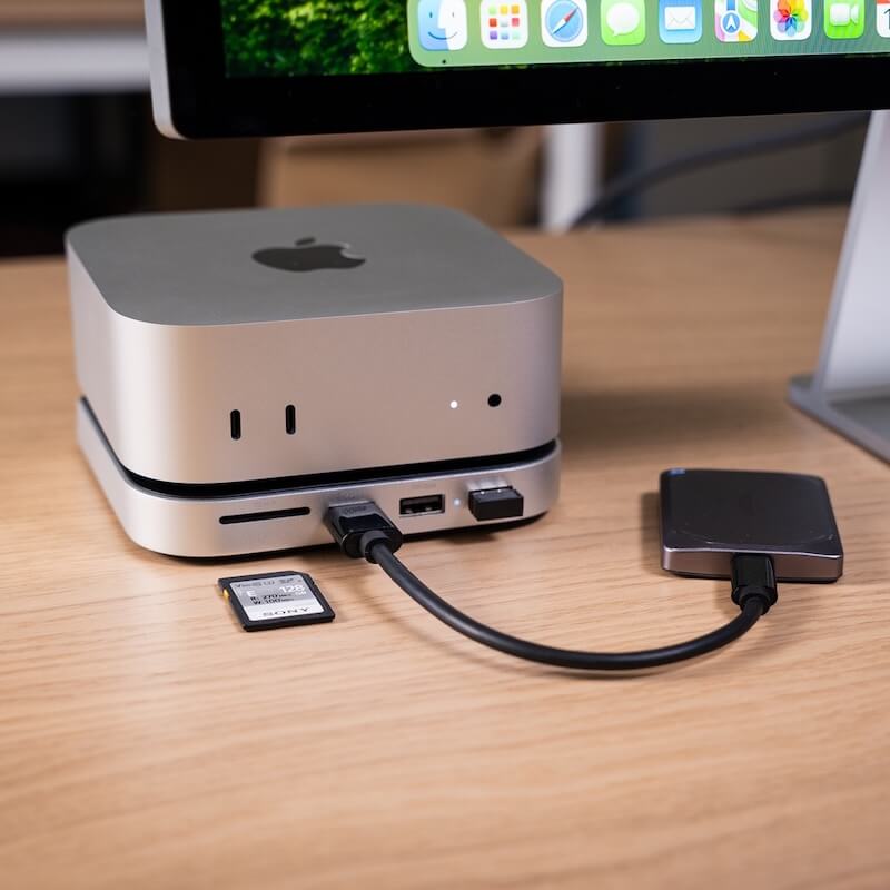 SOPORTE SATECHI HUB 4 EN 1 PARA MAC MINI M4 PUERTO PARA SSD
