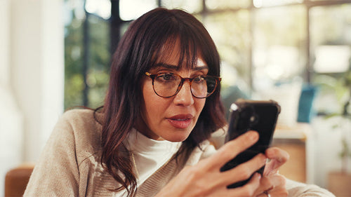 Aprende cómo liberar espacio en iPhone, entender qué ocupa el almacenamiento y optimizar el rendimiento de tu dispositivo. 