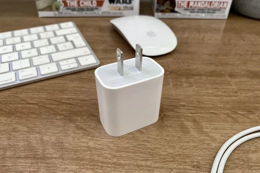Utiliza siempre los cargadores de iPhone originales 