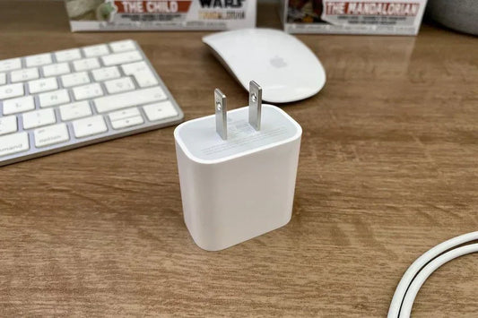 Utiliza siempre los cargadores de iPhone originales 